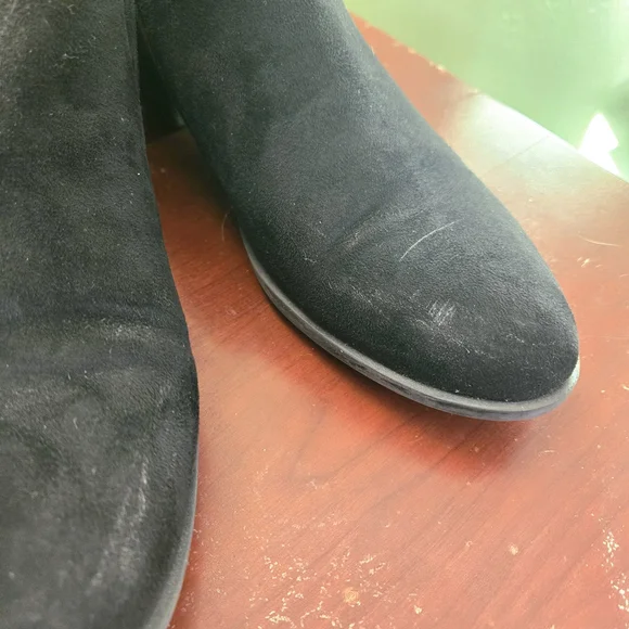 Jessica Cline Black Suede Low Heel Loafers - Picture 7 of 7